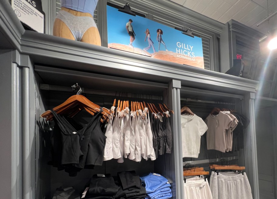 gilly hicks sign at hollister 