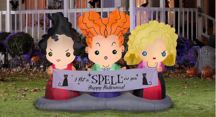 Hocus Pocus inflatable displayed on yard-2