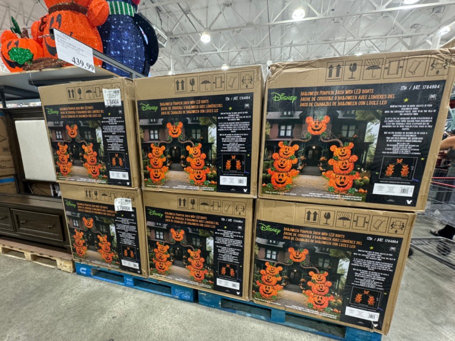 halloween arch at the Costco store
