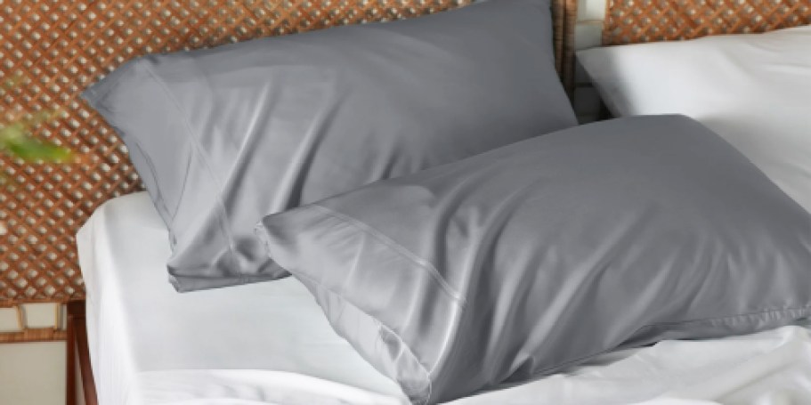 *HOT* Satin Pillowcase 2-Pack Only $3.99 on Amazon (Tons of Color Choices!)