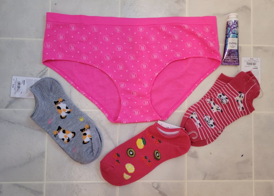 Happy Friday Reader Haul including socks and underwear