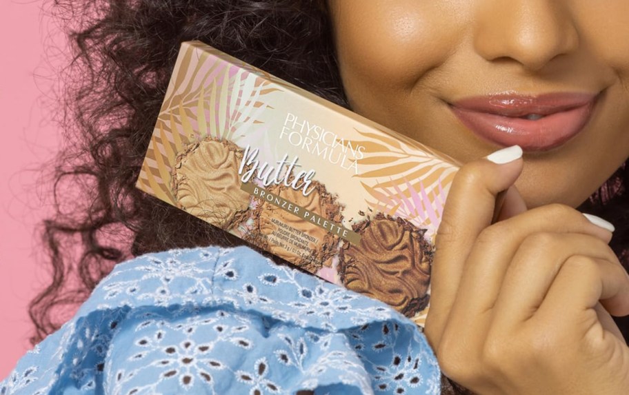 Hand holding Bronzer palette 