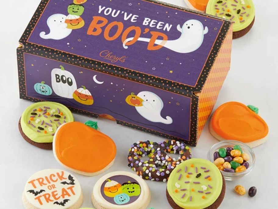 Boo Your Halloween Friends cookies