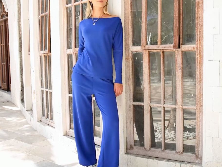 woman wearing a Kirundo 2-piece Lounge Set