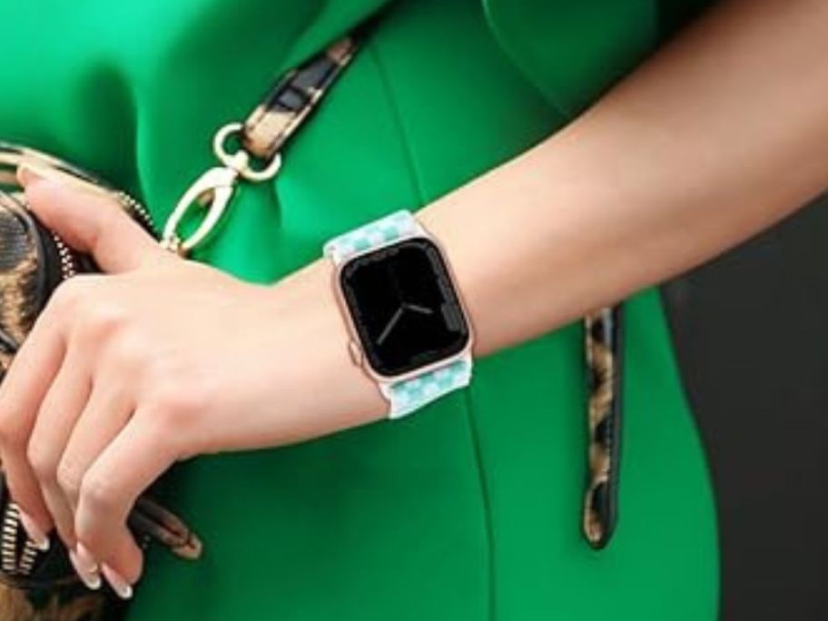 woman wearing Miterv Stretchy Apple Watch Compatible Band