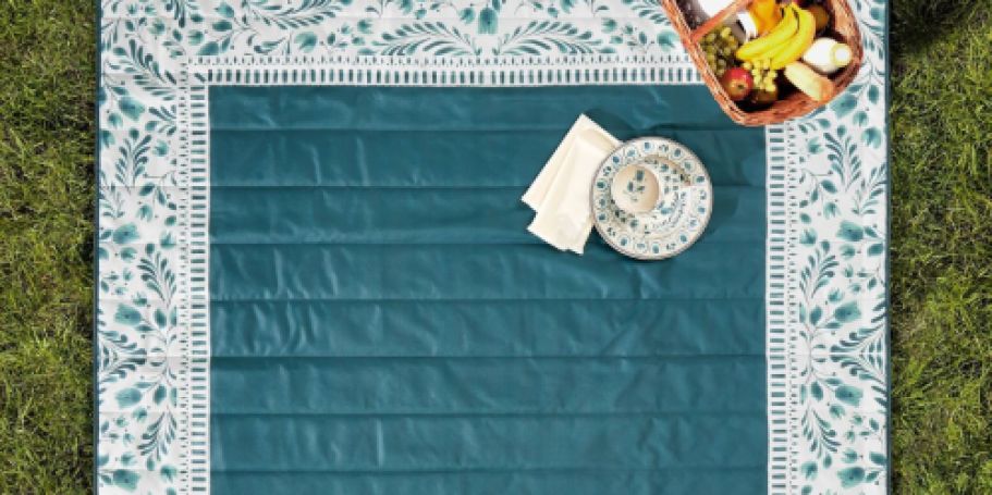 Better Homes and Gardens Outdoor Picnic Blanket Just $9.98 on Walmart.com (Reg. $20)