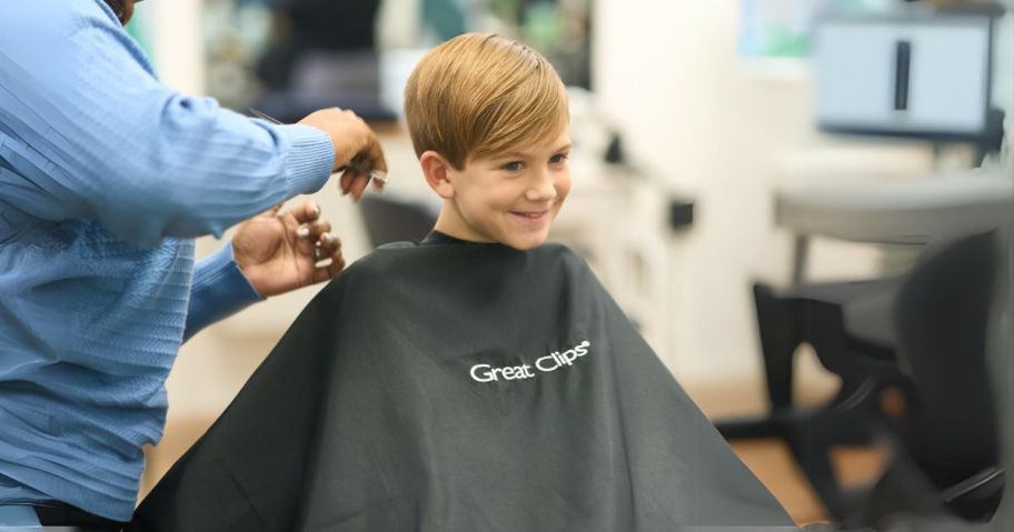 kid getting haircut at great clips