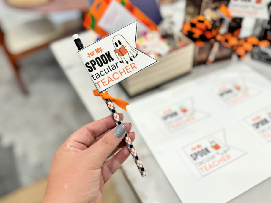 making a penant tag for halloween teacher gift