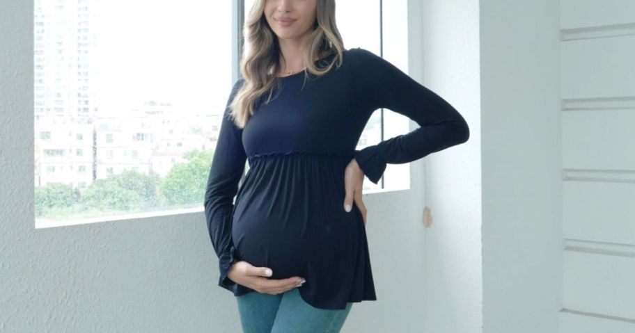 woman wearing a DDLUYY Maternity Shirt