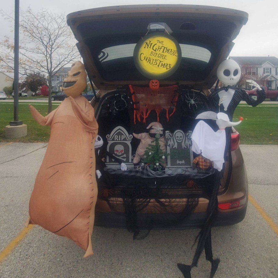 a nightmare before christmas trunk, one of our Trunk or Treat Ideas