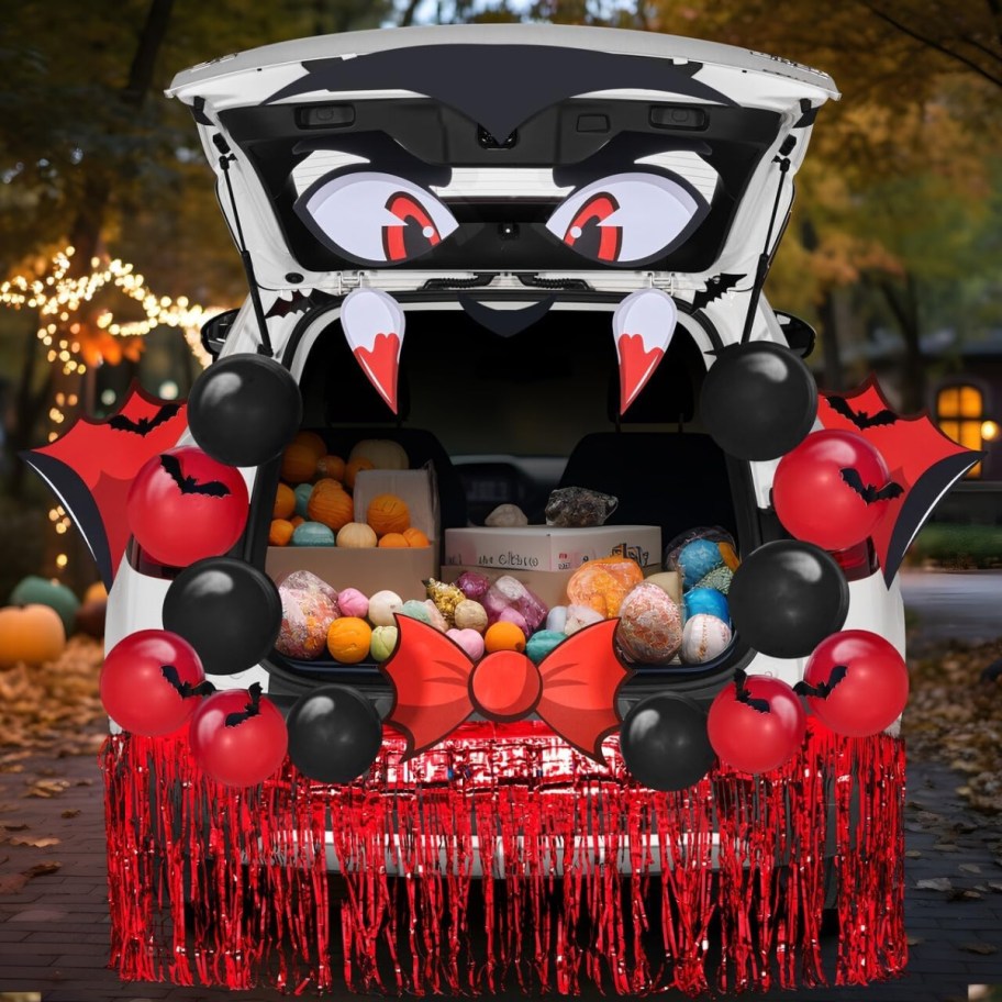 Vampire Trunk or Treat Idea