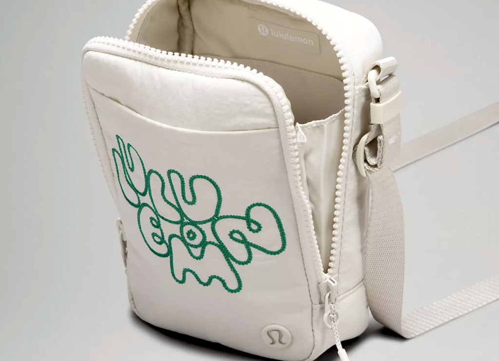 lululemon crossbody bag 