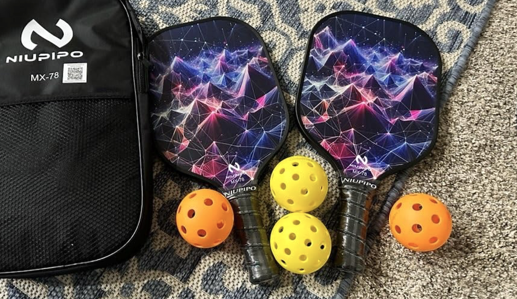 Pickleball paddle set 