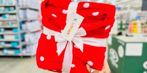 Last Chance to Shop The Walmart December Deals Event – $5 Blankets, $10 Pajamas, & More!