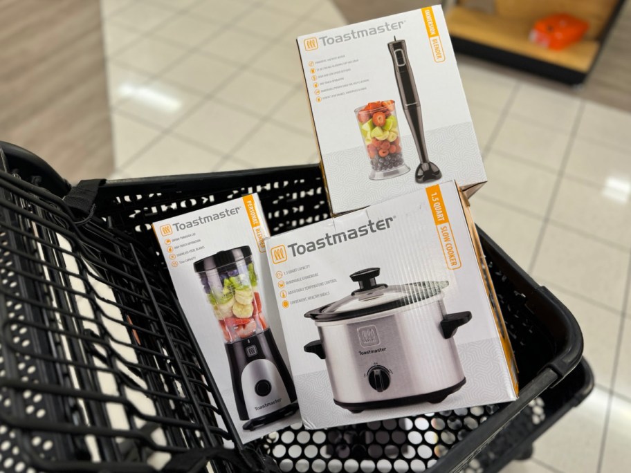 display of toastmaster appliances inside of a Kohls shopping cart