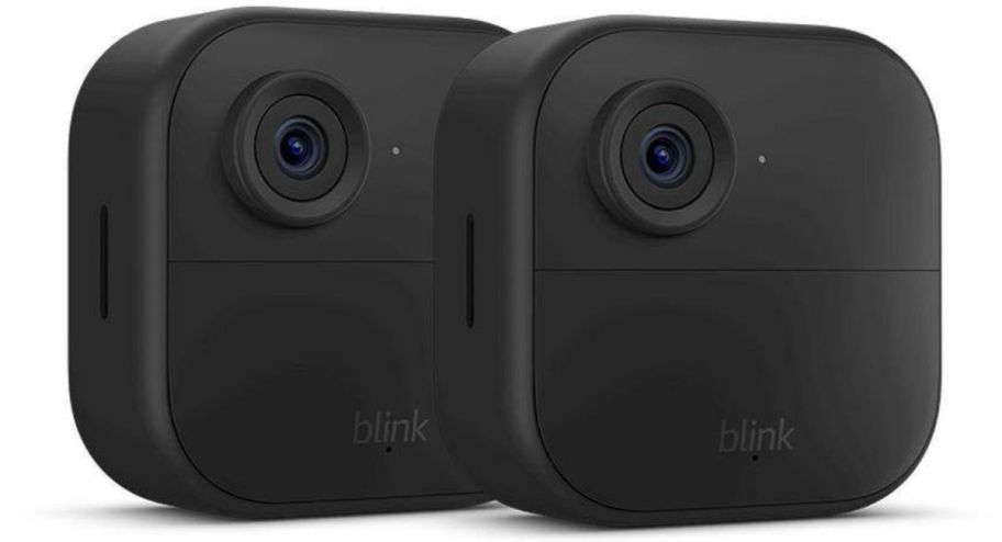 2 blink cameras next to each other 