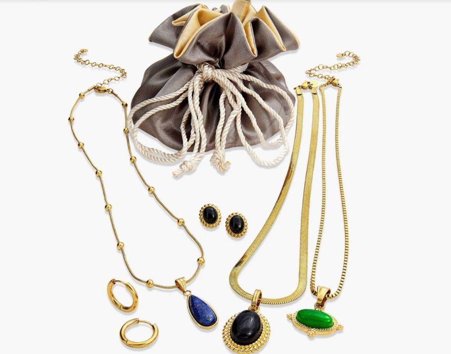 Savvy Cie Jewels Holiday Jewelry 8-piece Set in Yellow Gold