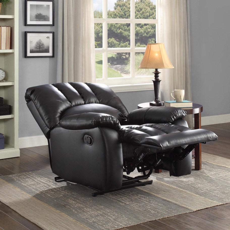 Mainstay Recliner