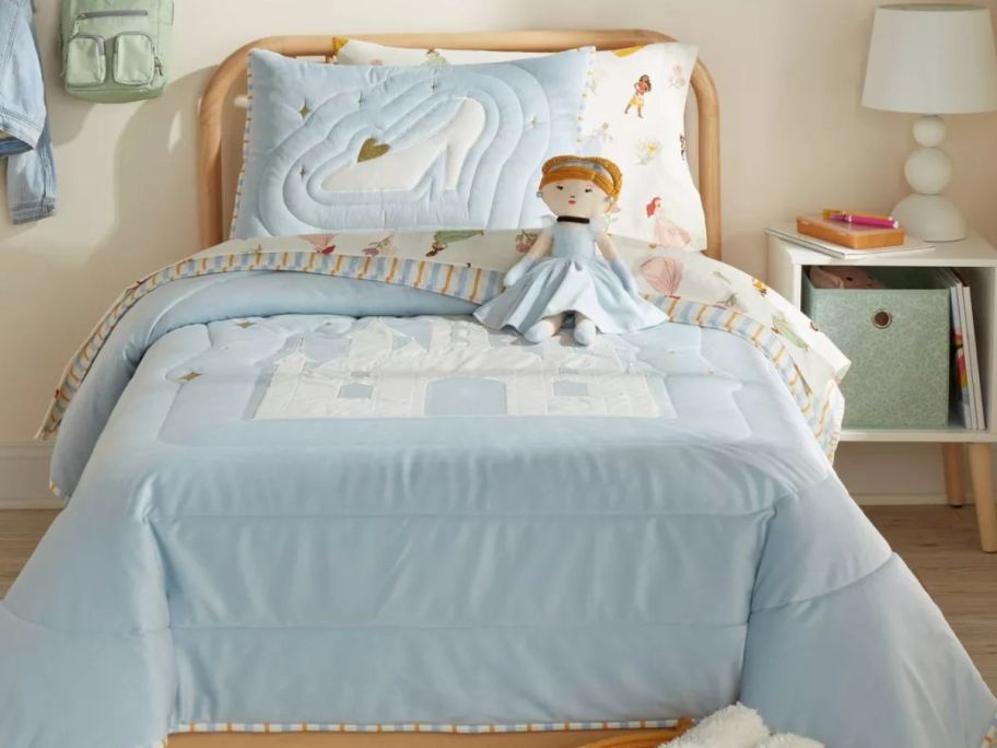 Bed made with Pillowfort Disney Princess Castle Comforter with Cinderella Pillow Buddy