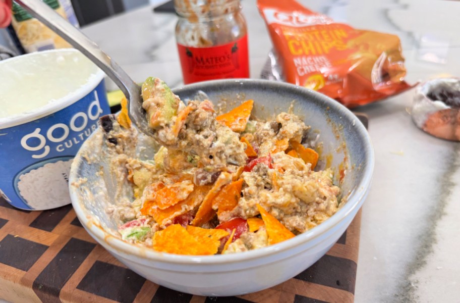 taco cottage cheese bowl with quest chips 