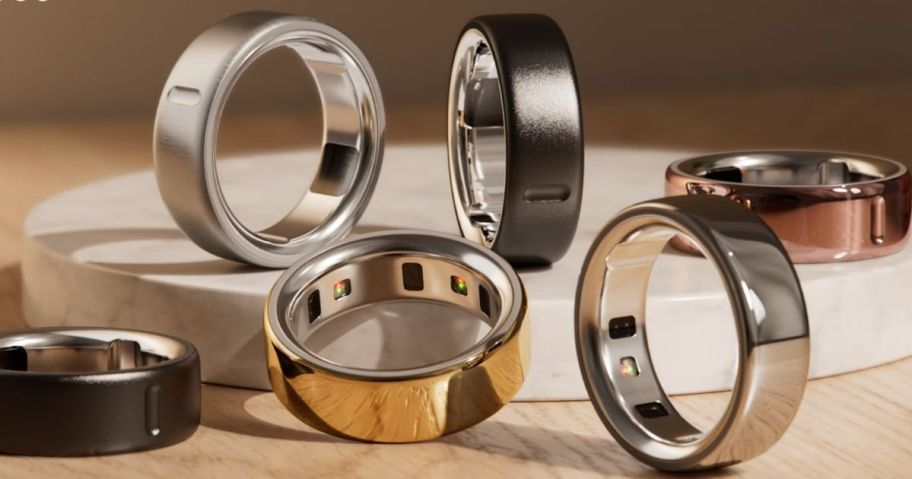 Six Oura Ring 4 in various metals. 