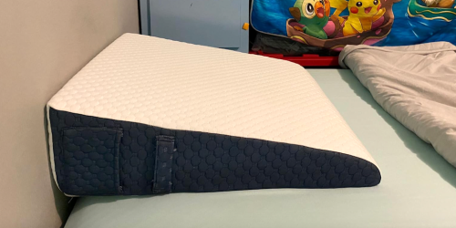 Wedge Pillow Only $14.99 on Amazon – Includes Pockets for Remote, Glasses, & More!