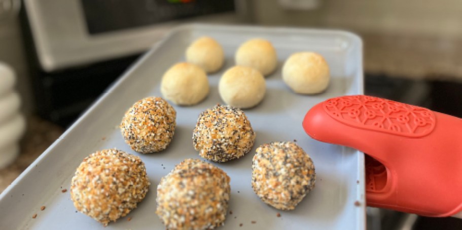 Easy 2-Ingredient Greek Yogurt Bagels – Made 2 Delicious Ways!