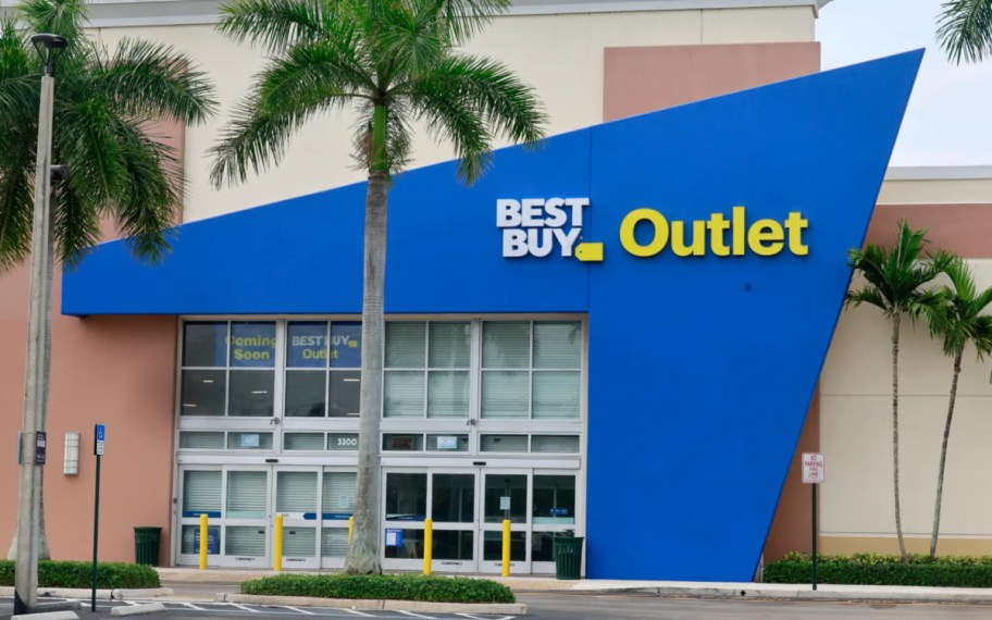 store front of best buy outlet
