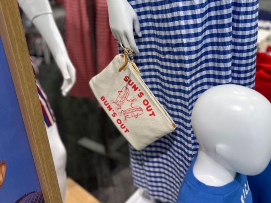 Suns out Buns out zipper bag in store