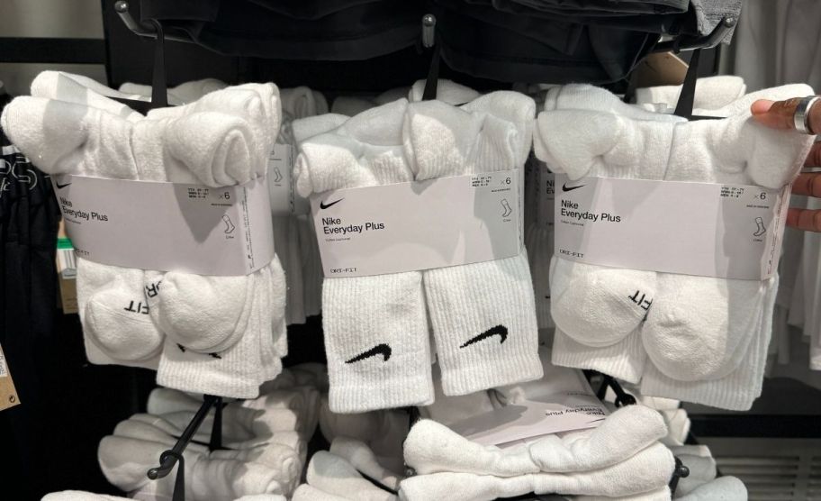 multi packs of white nike cushioned crew socks
