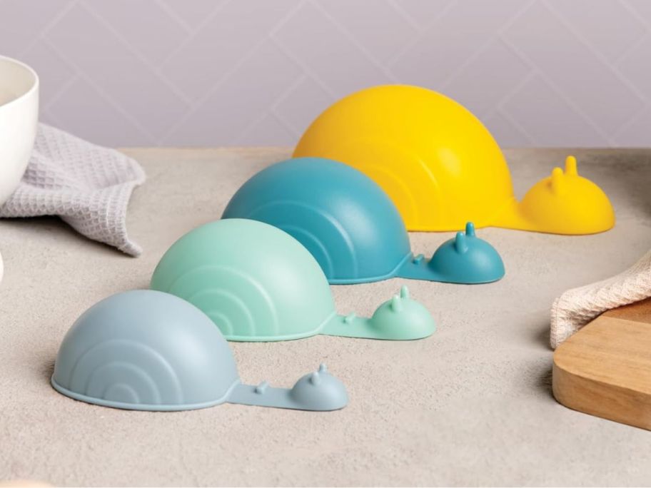 OTOTO Measuring Spoons Set on counter